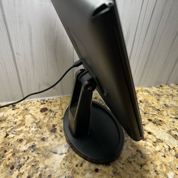 Weily fold out make up mirror - Picture 3 of 15